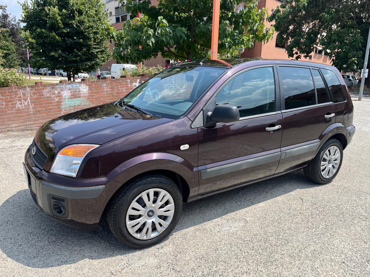 Ford Fusion UAV 1.6 16V 5p.