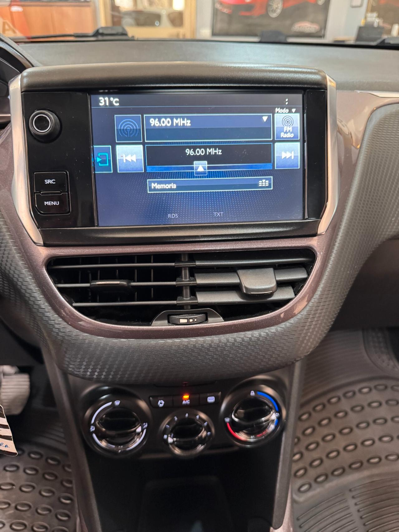 Peugeot 2008 PureTech 82 cv. Allure OK NEOPATENTATI