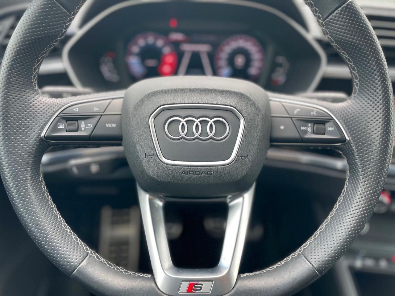 Audi Q3 35 TFSI S line edition