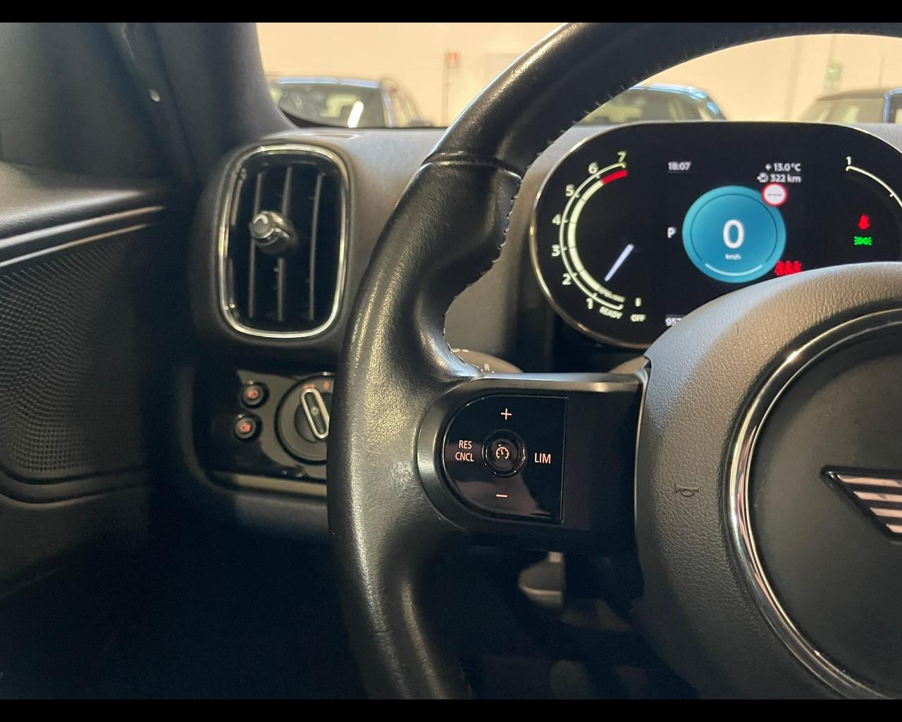 MINI Mini Countrym.(F60) - Mini 1.5 Cooper Yours Countryman