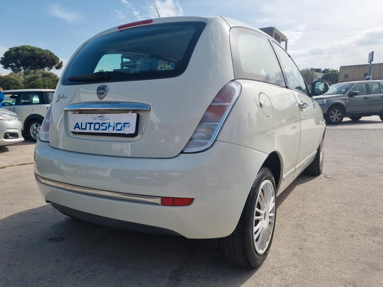 Lancia Ypsilon 1.2 69 CV Diva