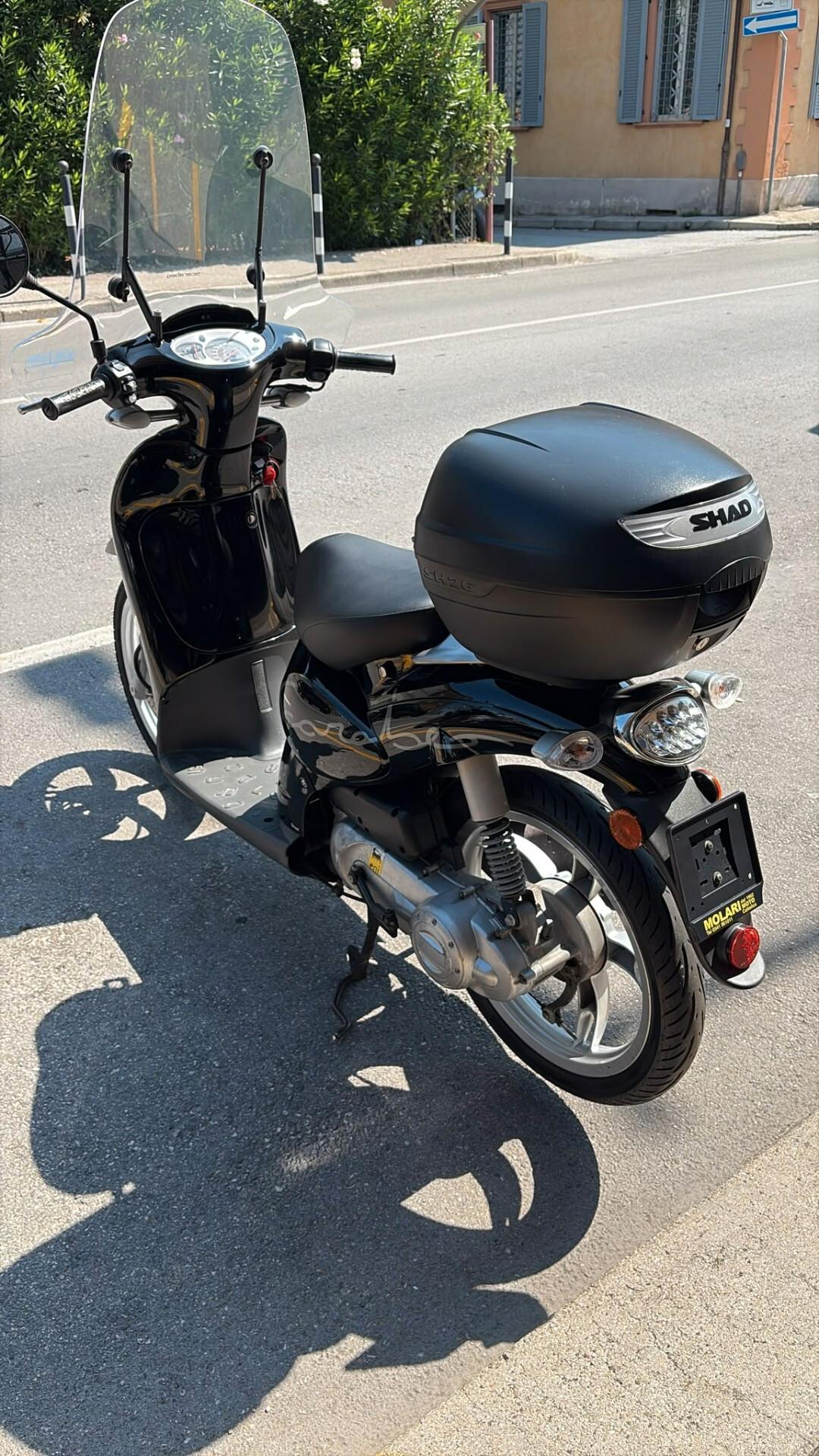 Aprilia Scarabeo 50 2T nero 03/2012