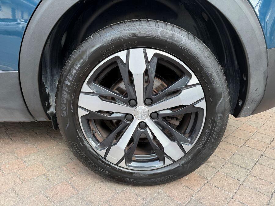 PEUGEOT 5008 1.5 HDI 7POSTI AUTO ALLURE CERTIFICAT