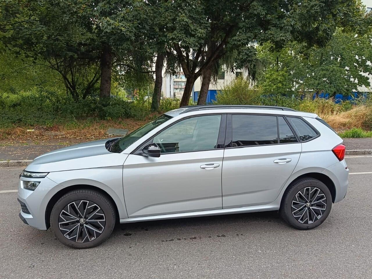Skoda Kamiq 1.0 TSI BLACK DOTS