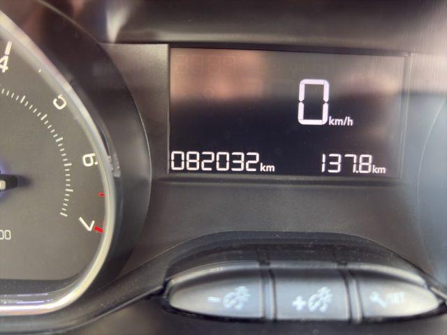 PEUGEOT 2008 1.2 VTi 82CV Allure