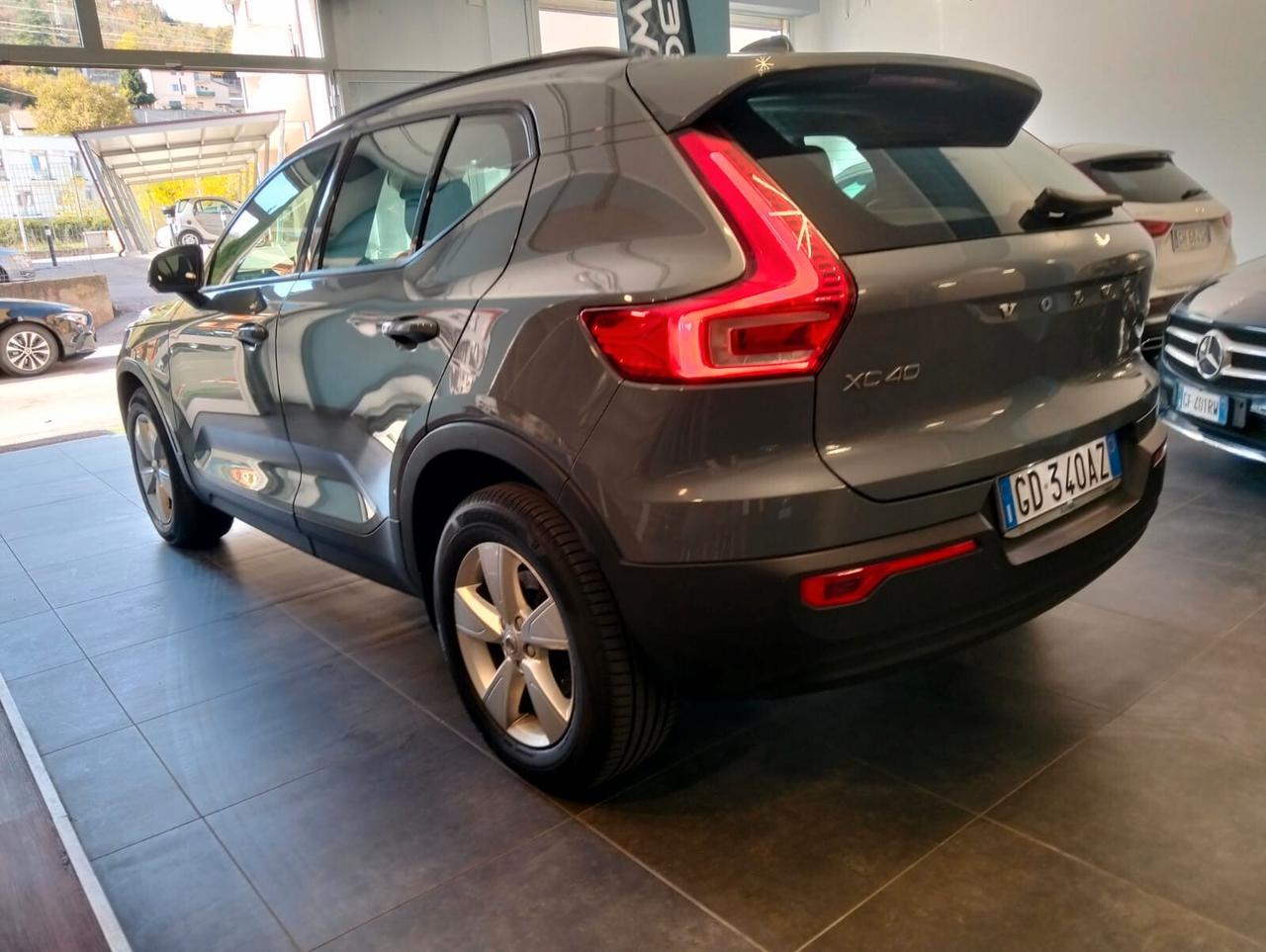 VOLVO XC40 D3 AWD GEARTONIC R-DESIGN