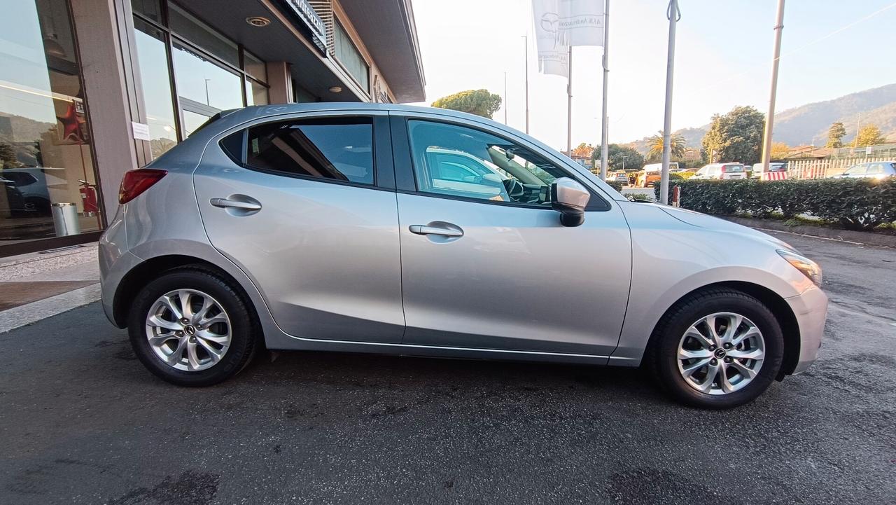 Mazda 2 Mazda2 1.5 Skyactiv-G 90 CV Evolve confort pack connectivity