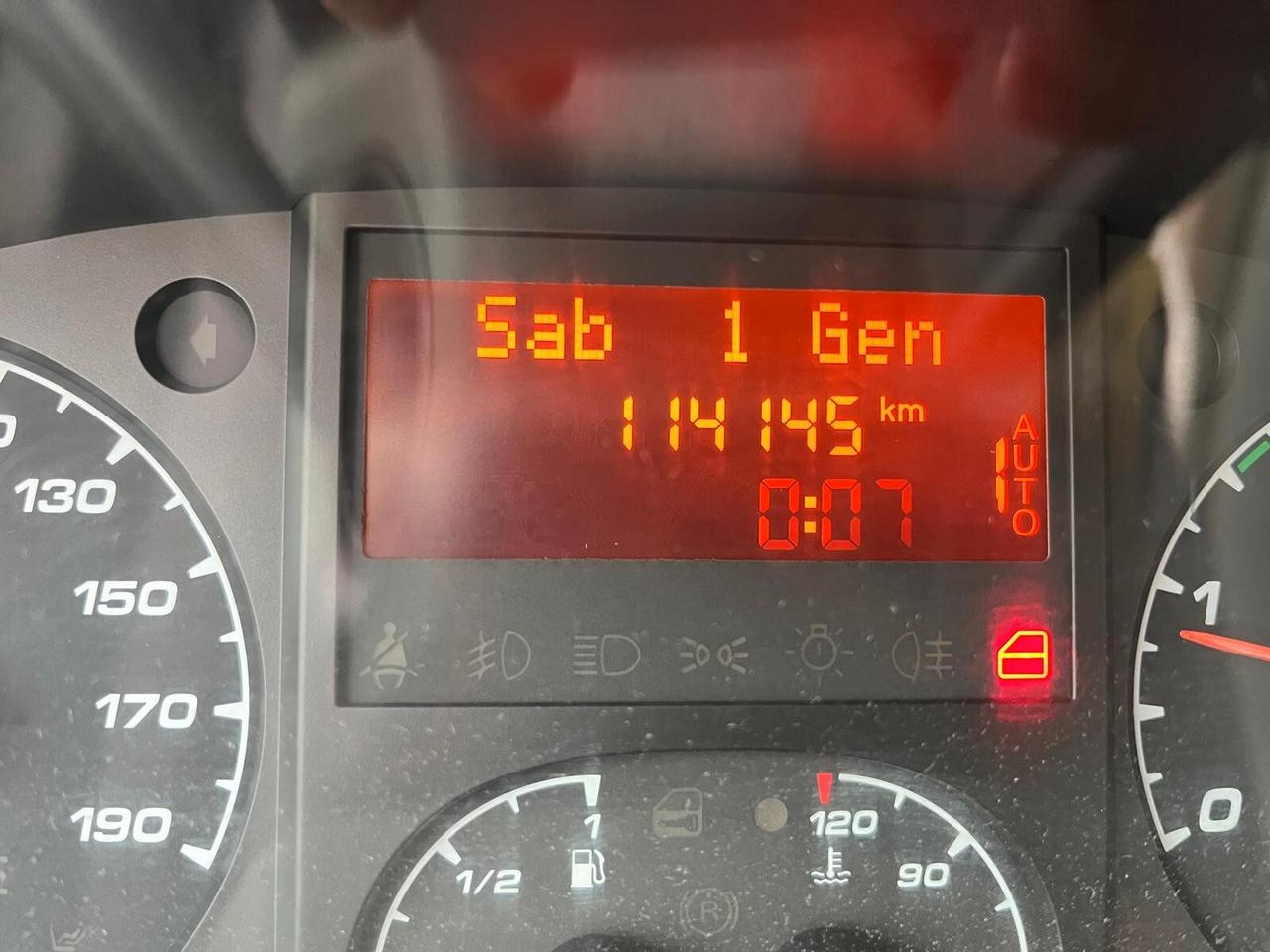 Iveco Daily 35S11-2.3-EURO5B-PREZZO+IVA-AUTOMATICO