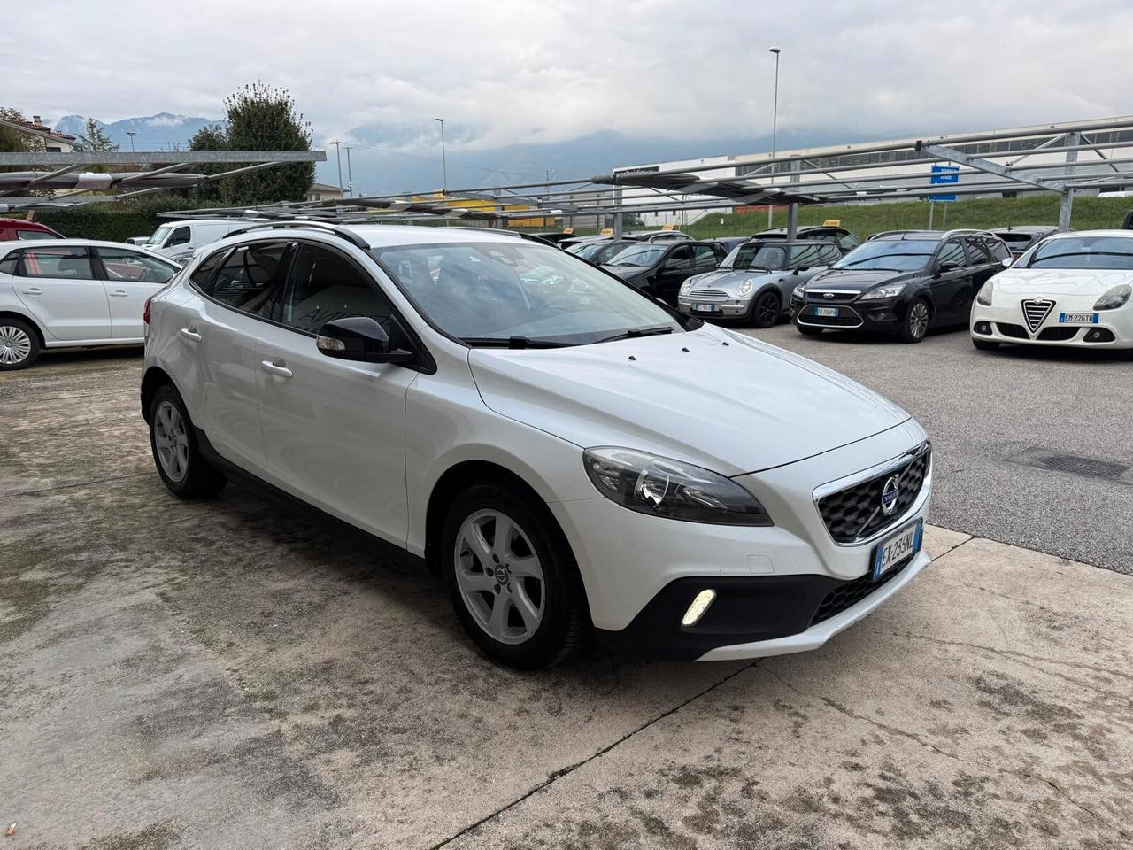 Volvo V40 Cross Country V40 Cross Country D2 1.6 Momentum