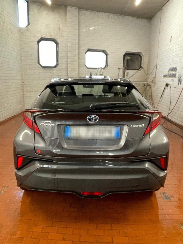 TOYOTA C-HR 1.8 Hybrid E-CVT Business