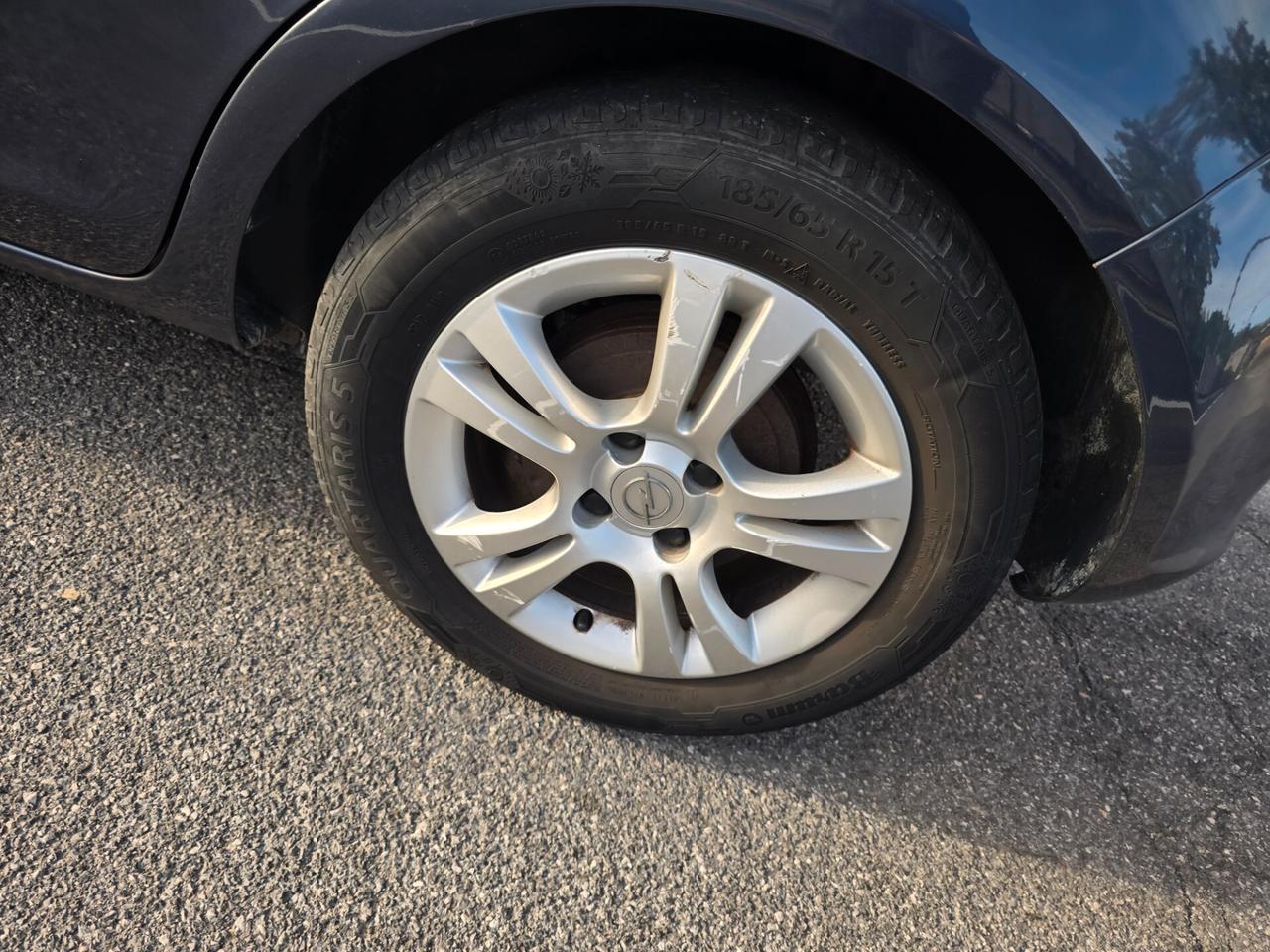 Opel Corsa 1.2 5 porte Club