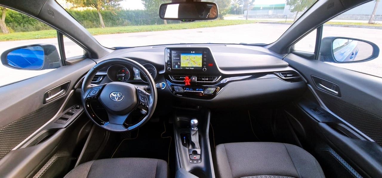 Toyota C-HR 1.8 Hybrid E-CVT Active