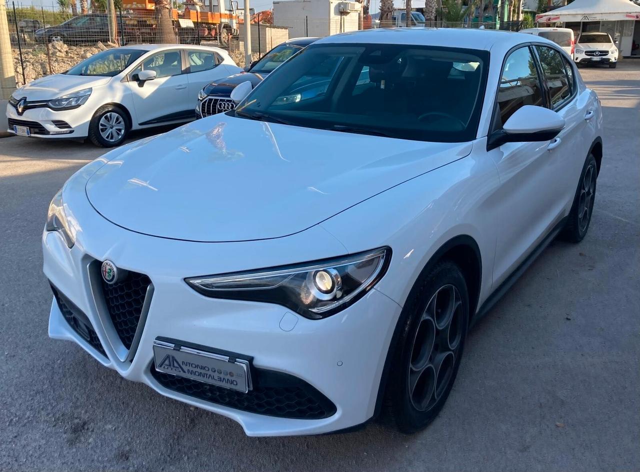 Alfa Romeo Stelvio 2.2 Turbodiesel 160 CV AT8 RWD Business