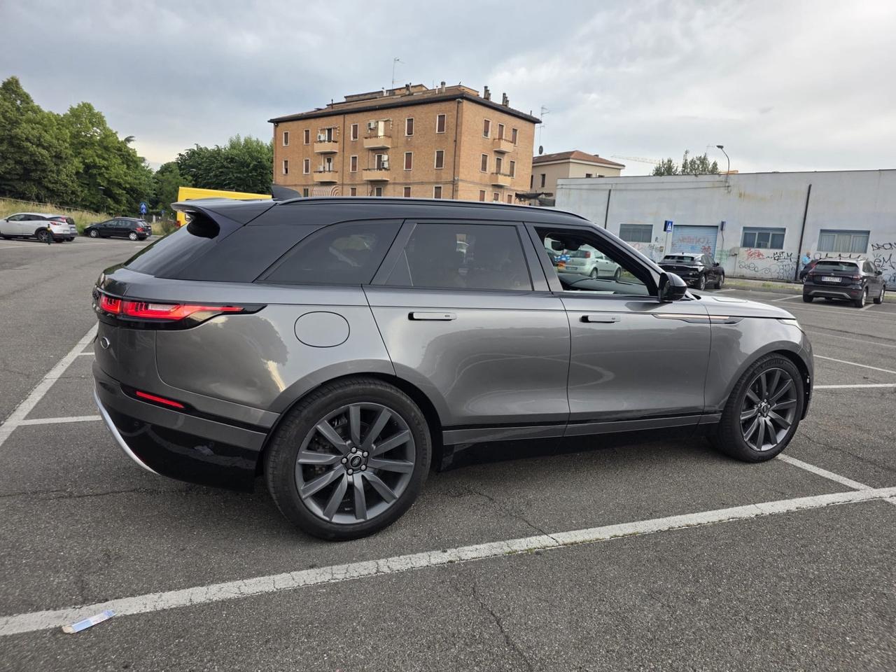 Land Rover Range Velar 2.0D I4 240 CV R-Dynamic