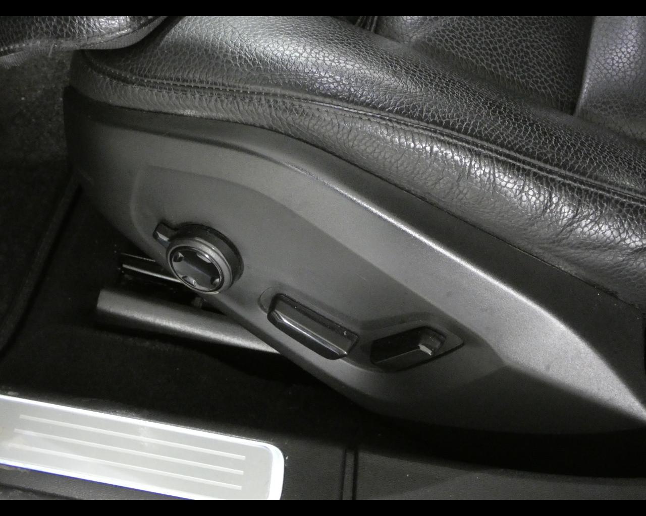 VOLVO V90 (2016-->) - V90 B4 (d) AWD Geartronic Inscription