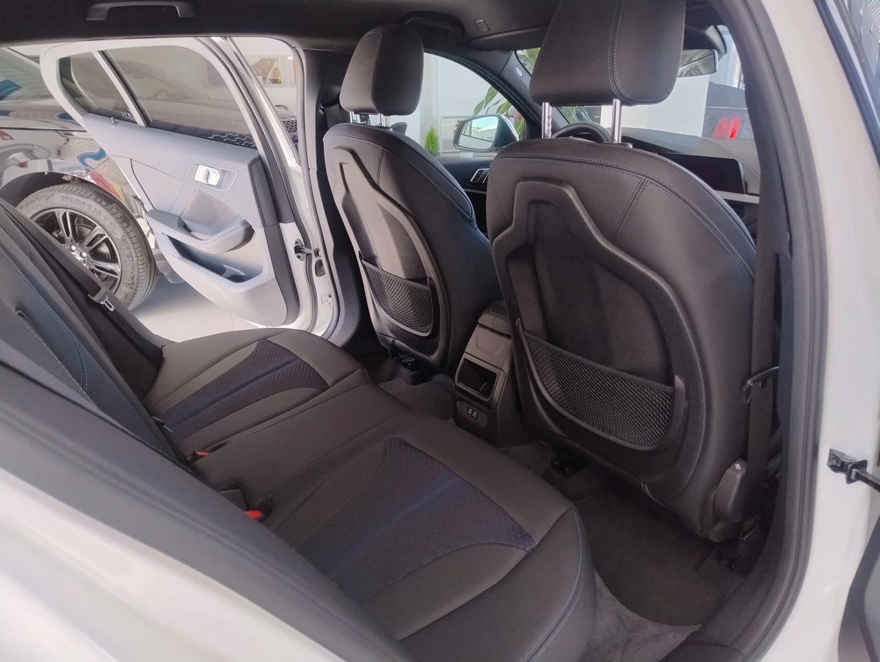 Bmw 116 116d 5p. Msport Xdrive