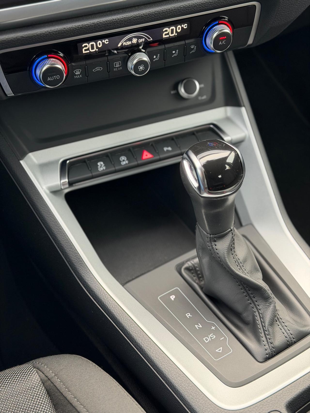 Audi Q3 35 2.0 Tdi 150CV S line STronic