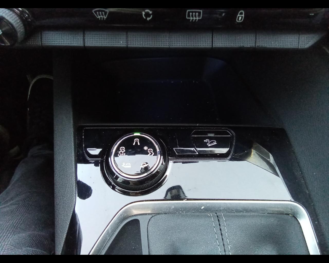 PEUGEOT 3008 2ª serie - 3008 BlueHDi 130 S&S Allure