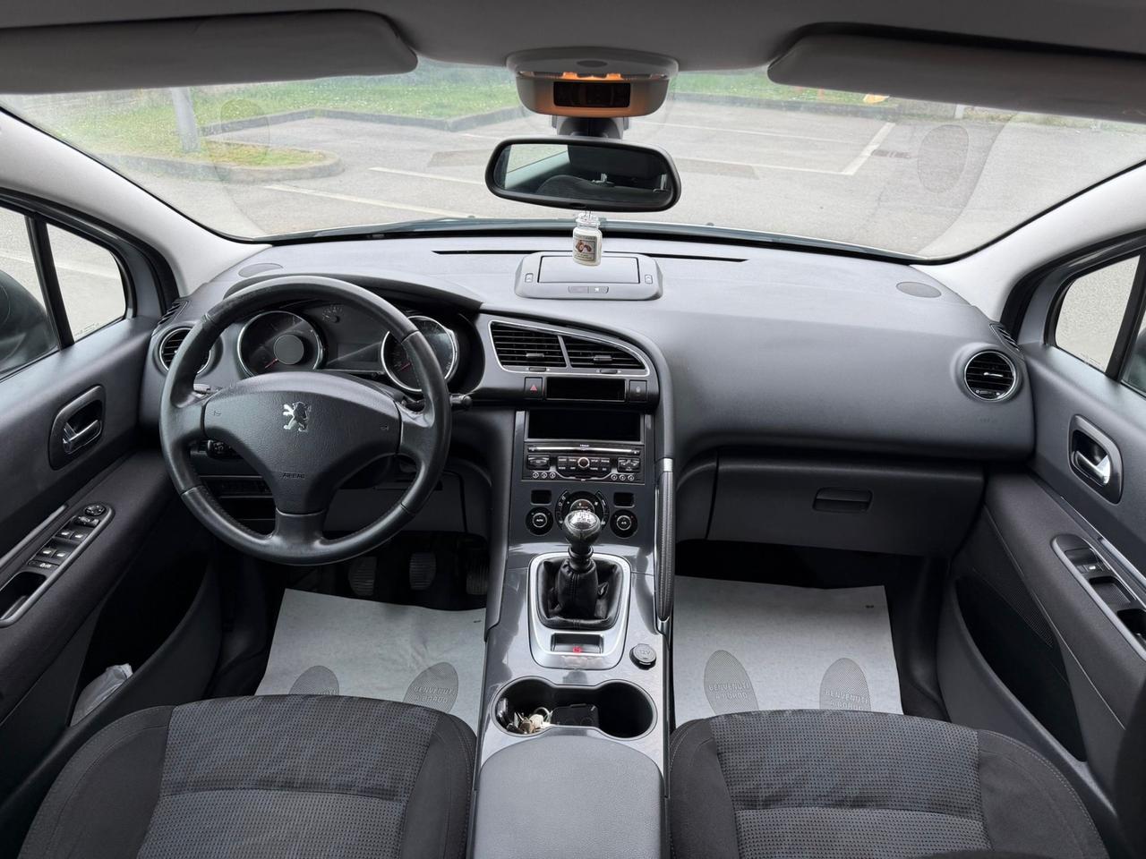 Peugeot 3008 1.6 HDi 112CV Tecno