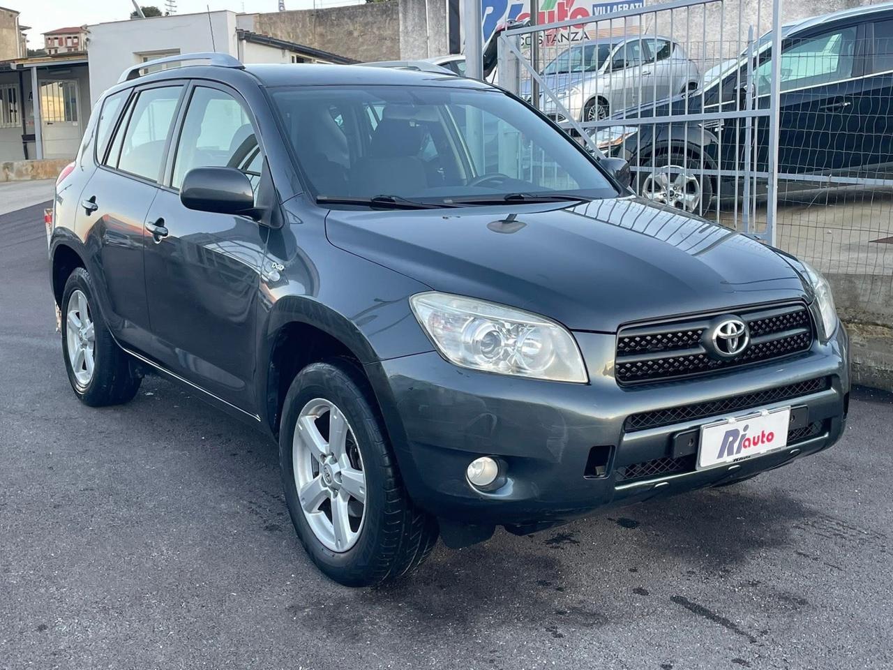 Toyota RAV 4 RAV4 2.2 D-4D 136 CV Sol