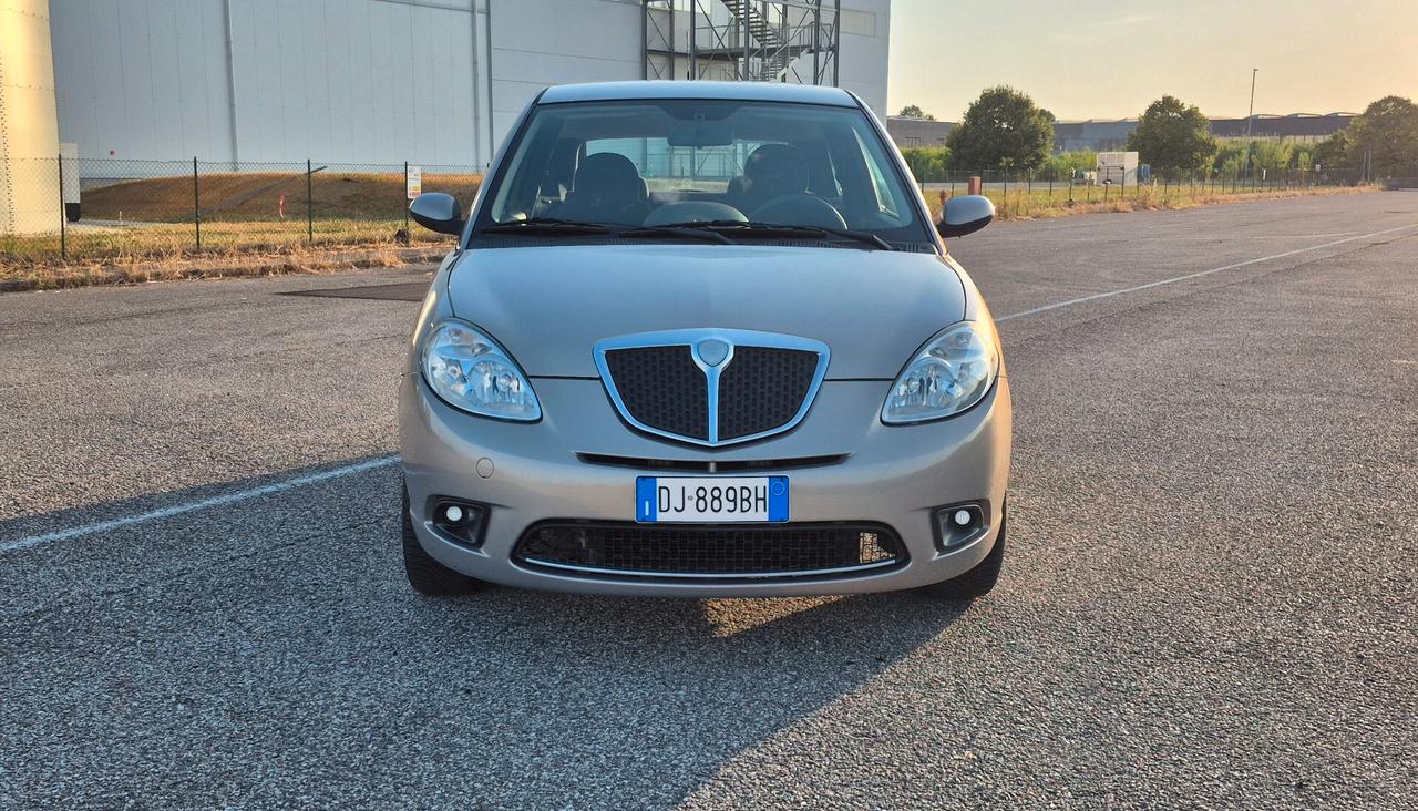Lancia Ypsilon 144.000KM NESSUN LAVORO DA FARE