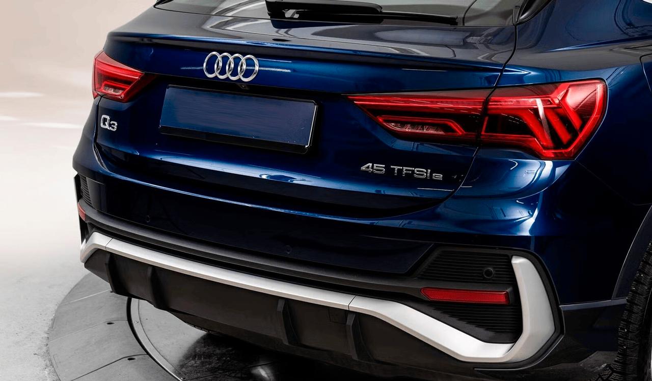 Audi Q3 Sportback 45 TFSIe S line Business