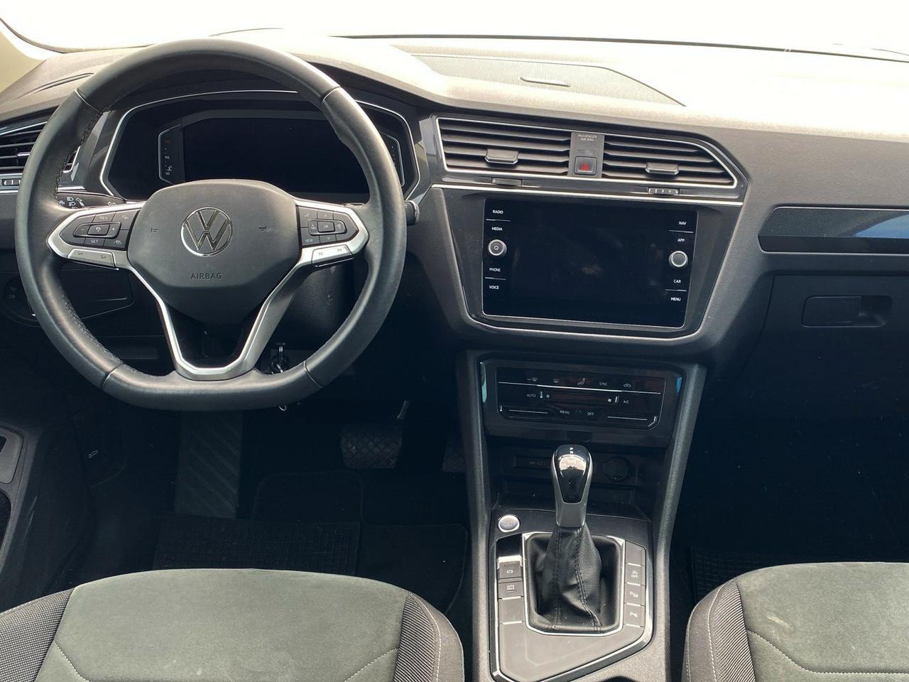 VOLKSWAGEN Tiguan II 2021 - Tiguan 1.5 tsi Elegance 150cv dsg