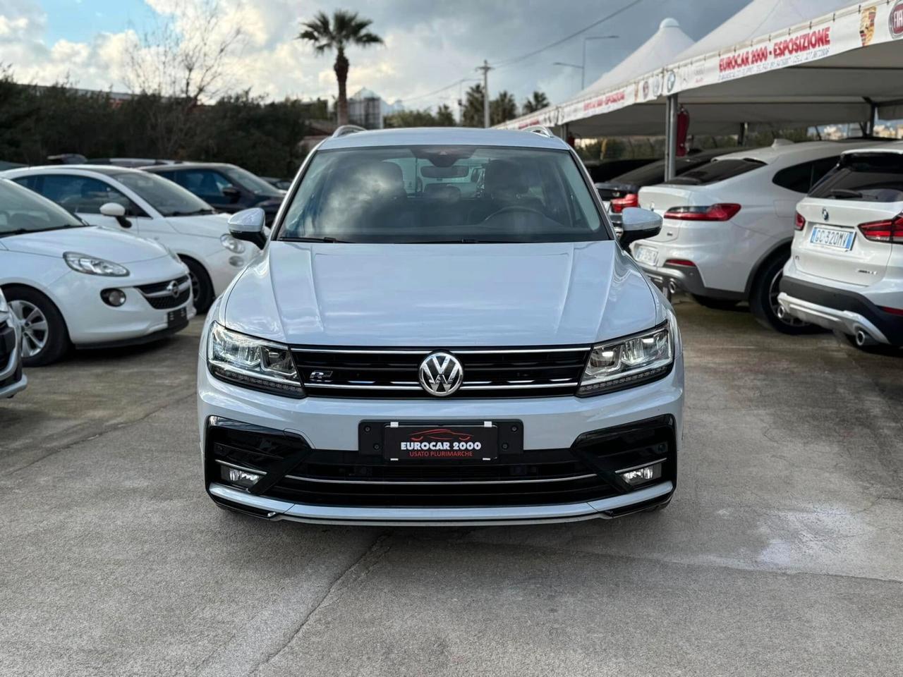 Volkswagen Tiguan VOLKSWAGEN TIGUAN R-LINE 2.0 TDI