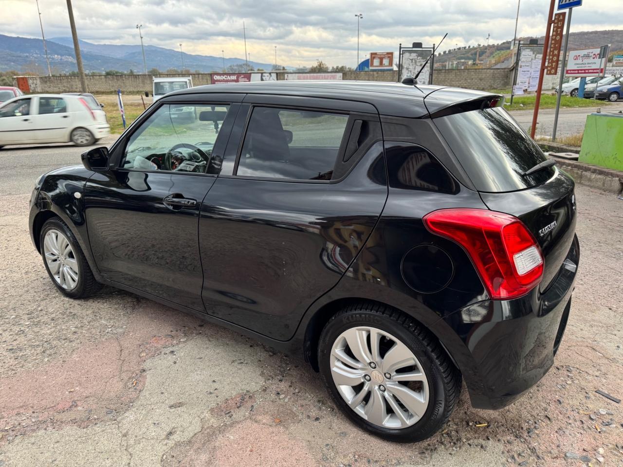 Suzuki Swift BENZINA GPL DI FABBRICA NEOPATENTATI OK