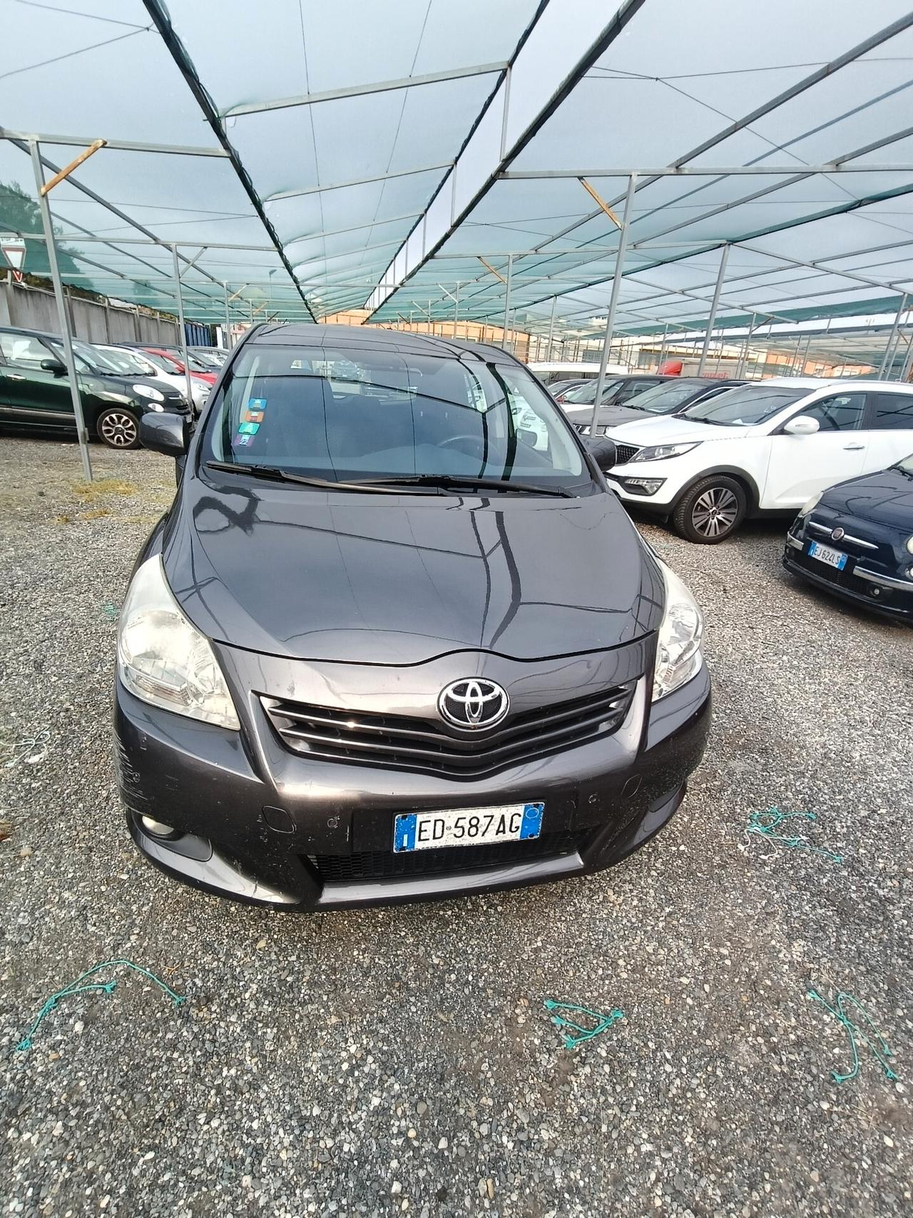 Toyota Verso 2.0 D Sol 7 posti