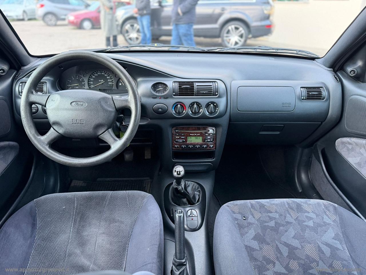 FORD Escort 1.6I 16V SW GHIA