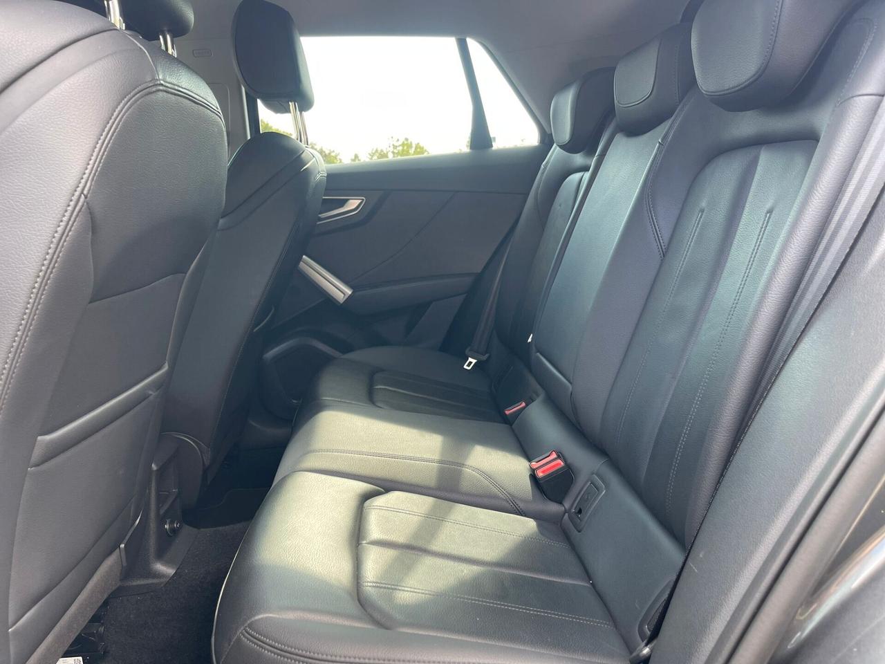 Audi Q2 40 TFSI quattro S tronic Identity Black