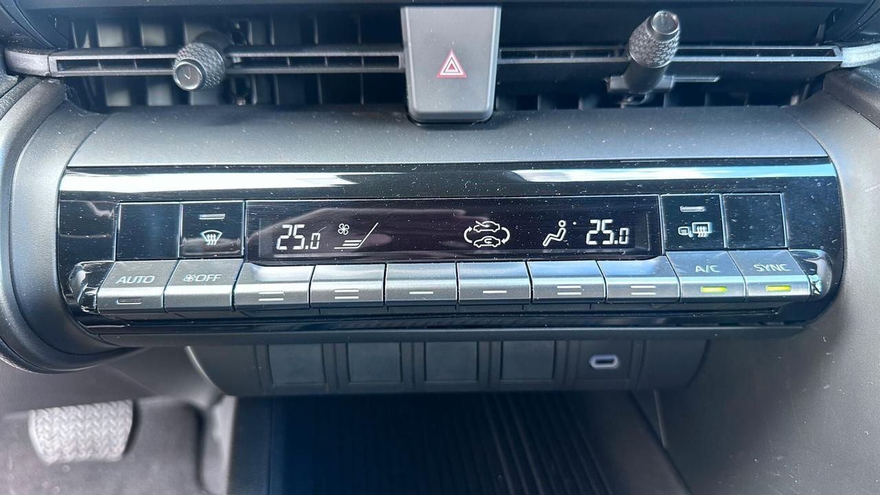 Toyota C-HR 1.8 HV Active 2024 solo 5.500KM PERFETTA leggi testo