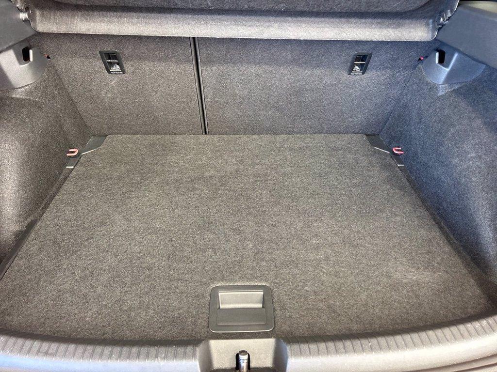 VOLKSWAGEN Taigo 1.0 tsi r-line 110cv del 2023
