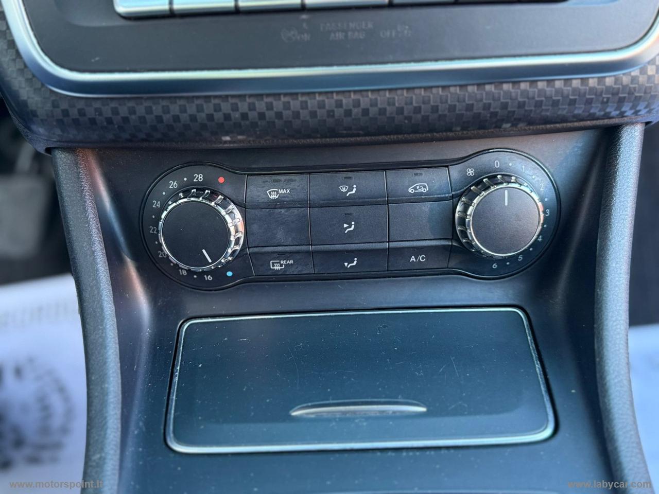 MERCEDES-BENZ A 180 d Automatic Premium