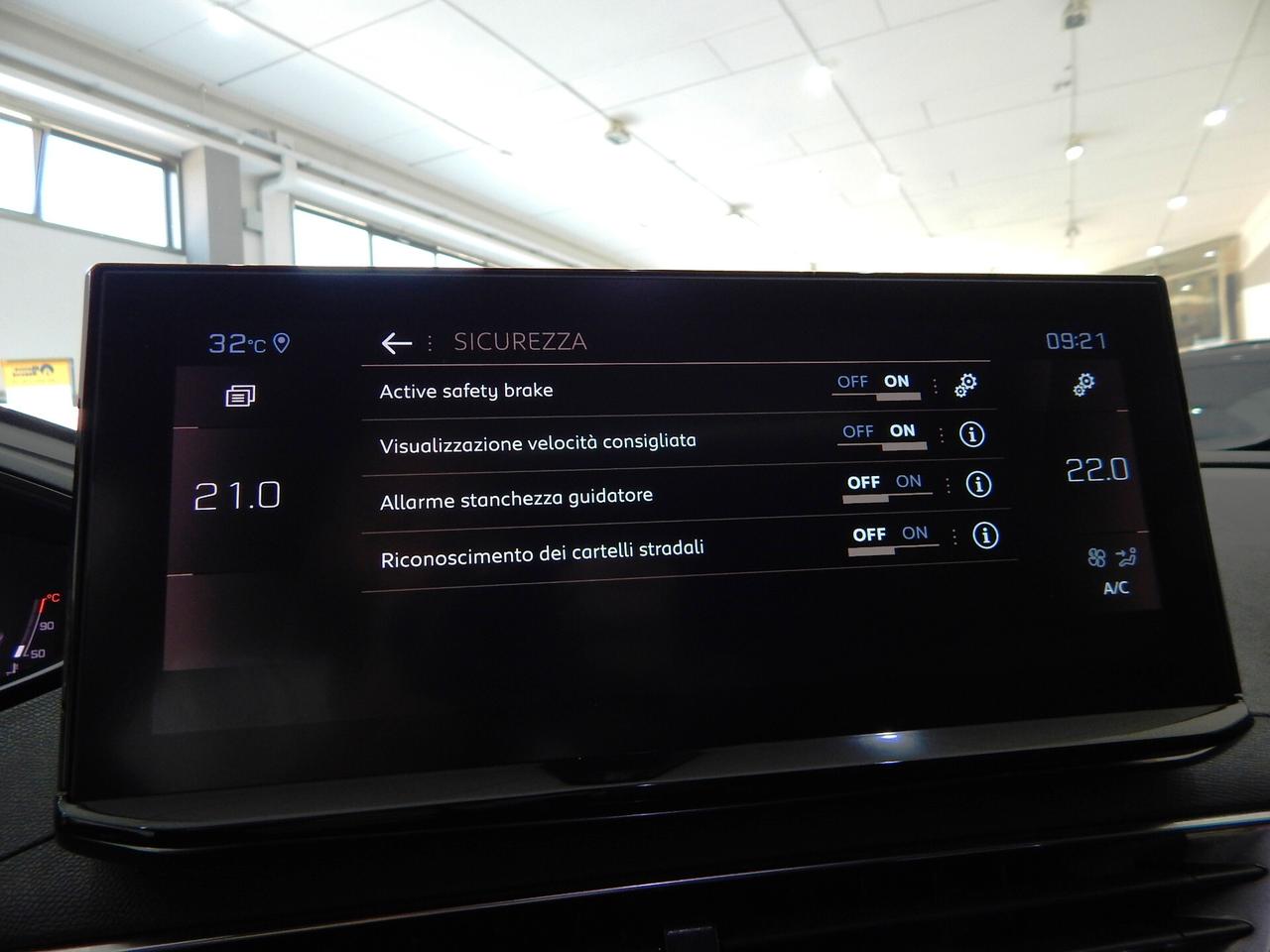 Peugeot 3008 1.5 bluehdi GT Pack S&S EAT8 TETTO-NAVI-PELLE-LED