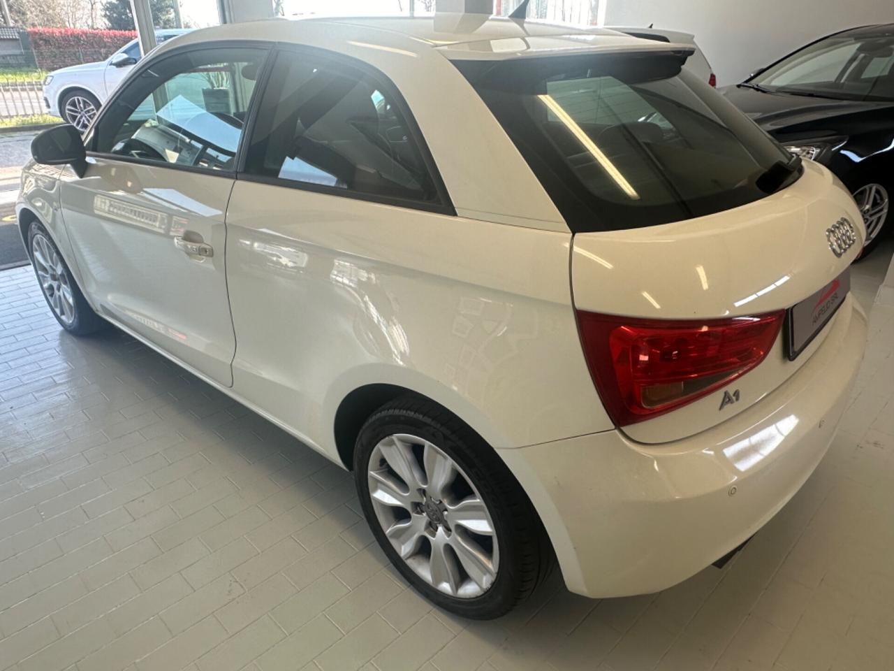 Audi A1 1.4 TFSI S tronic 119g Attraction