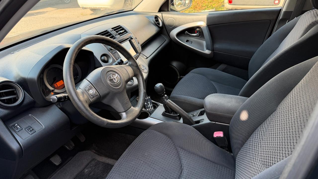 Toyota RAV 4 RAV4 Crossover 2.2 D-4D 136 CV Sol