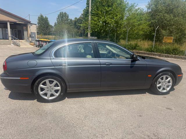 JAGUAR S-Type 2.7 diesel V6 Sport senza nessun lavoro da fare