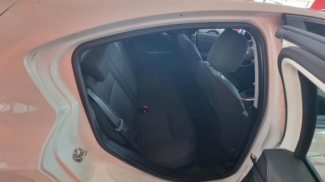 Alfa Romeo Giulietta 1.6 JTDm-2 105 CV Exclusive