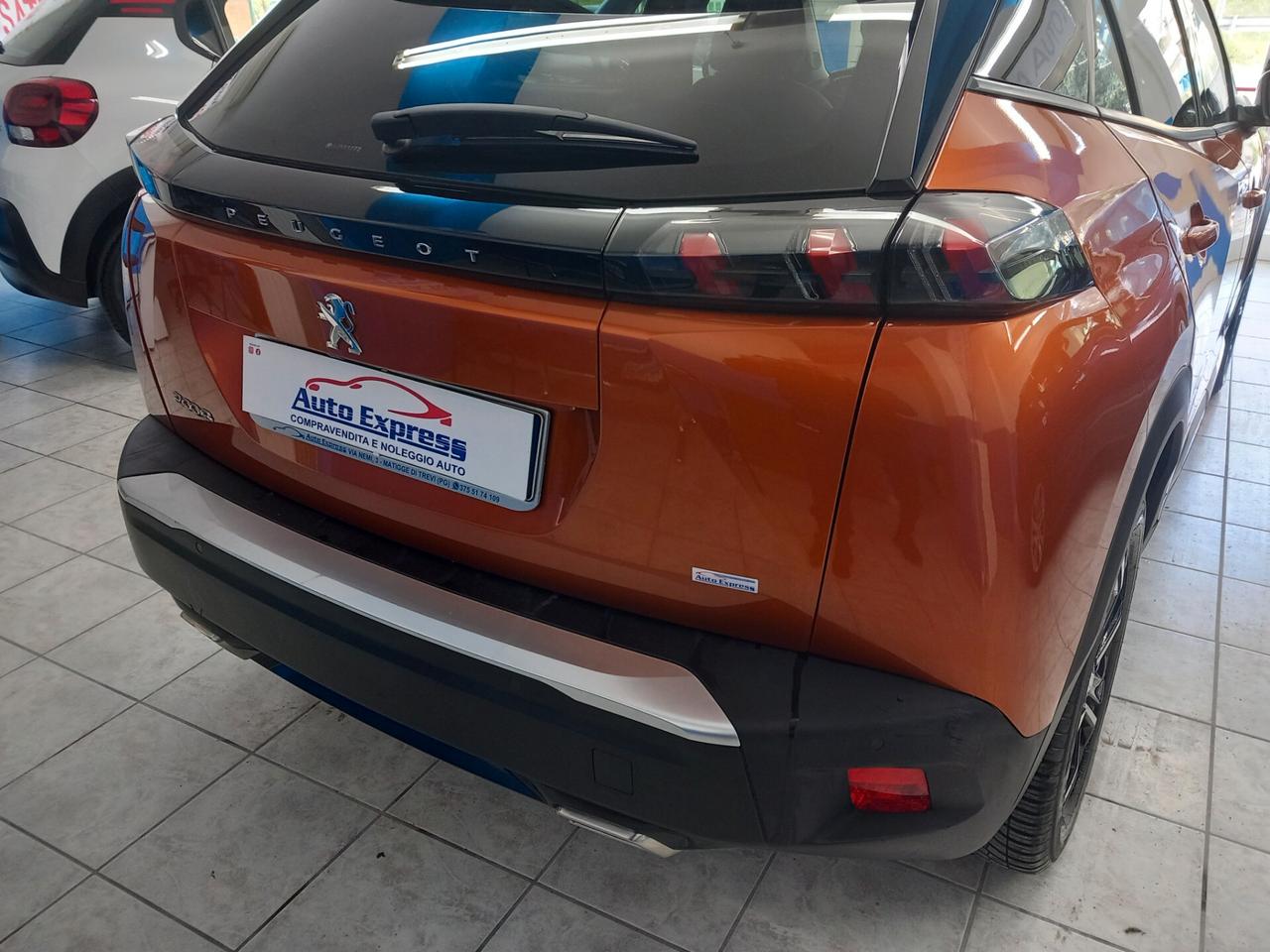 Peugeot 2008 PureTech 130 S&S EAT8 Allure anno 2020 benzina 75 mila km