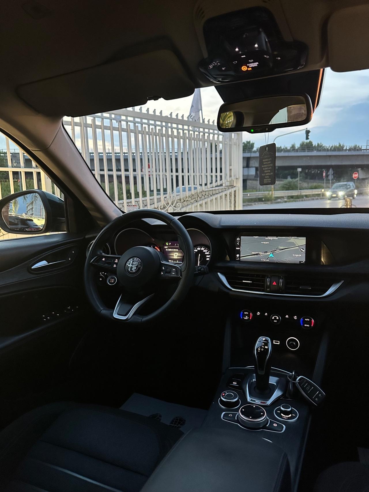 Alfa Romeo Stelvio 2.2 Turbodiesel 160 CV AT8 RWD Business