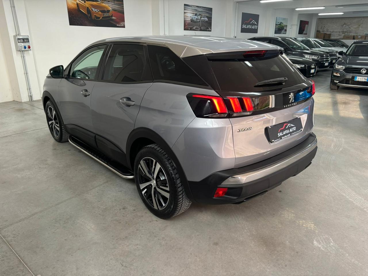 Peugeot 3008 BlueHDi 130 S&S EAT8 Business