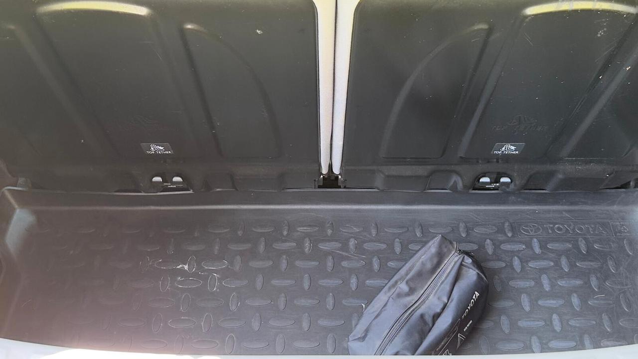 Toyota Aygo 1.0 VVT-i 69 CV 5P 2018 Neopatent GPL Leggi testo