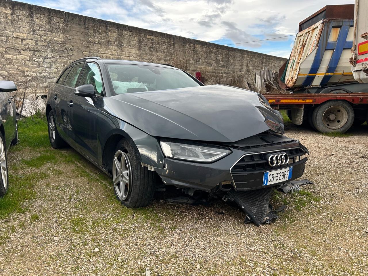 Audi A4 35 TDI/163 CV S tronic Business Advanced ( AUTO SINISTRATA )