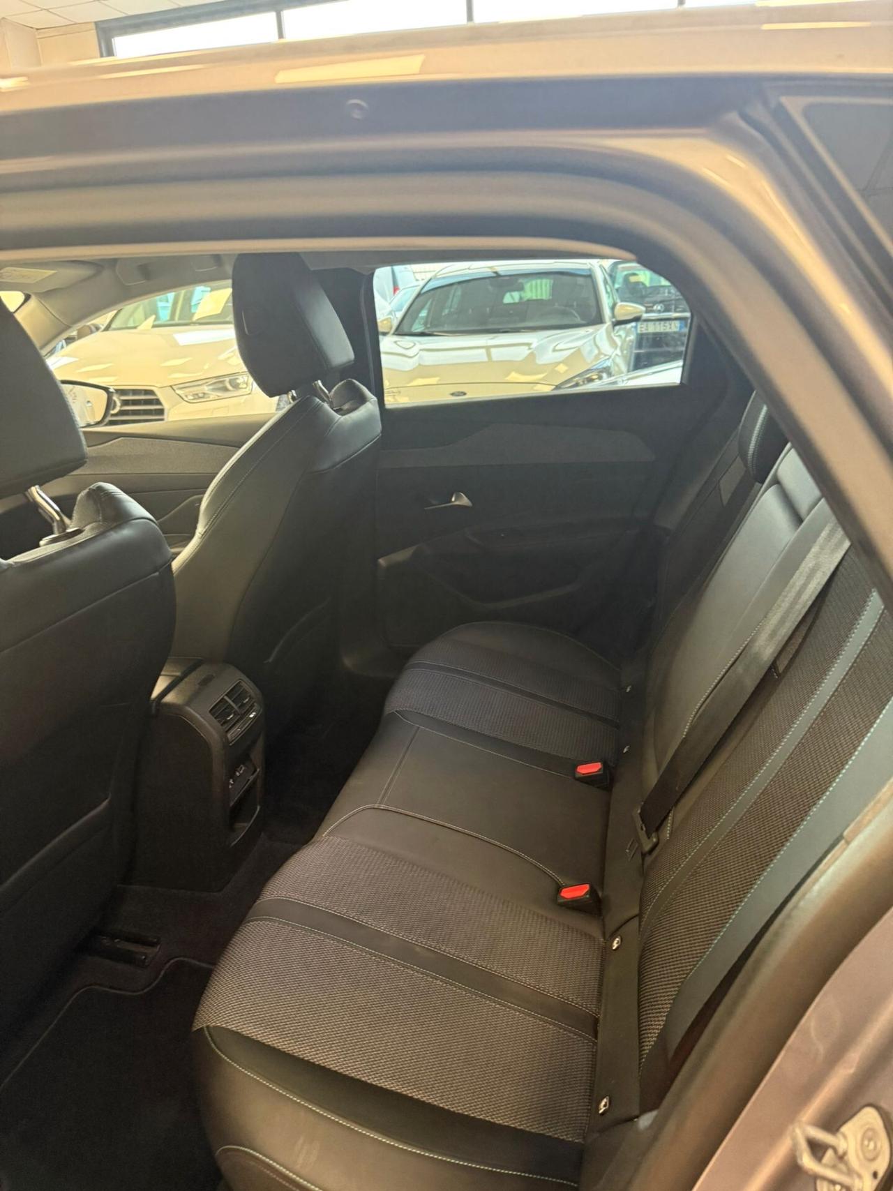 Peugeot 308 BlueHDi 130 S&S EAT8 SW Allure Pack