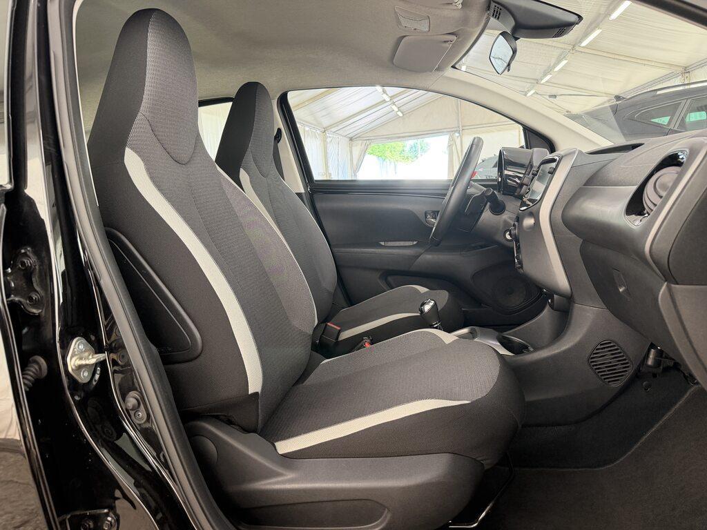 Toyota Aygo 5 Porte 1.0 VVT-i x-play M-MT