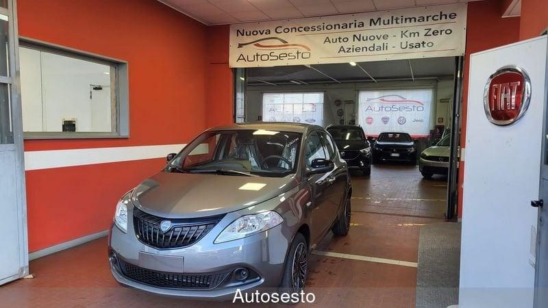 Lancia Ypsilon 1.0 FireFly 5 porte S&S Hybryd Gold