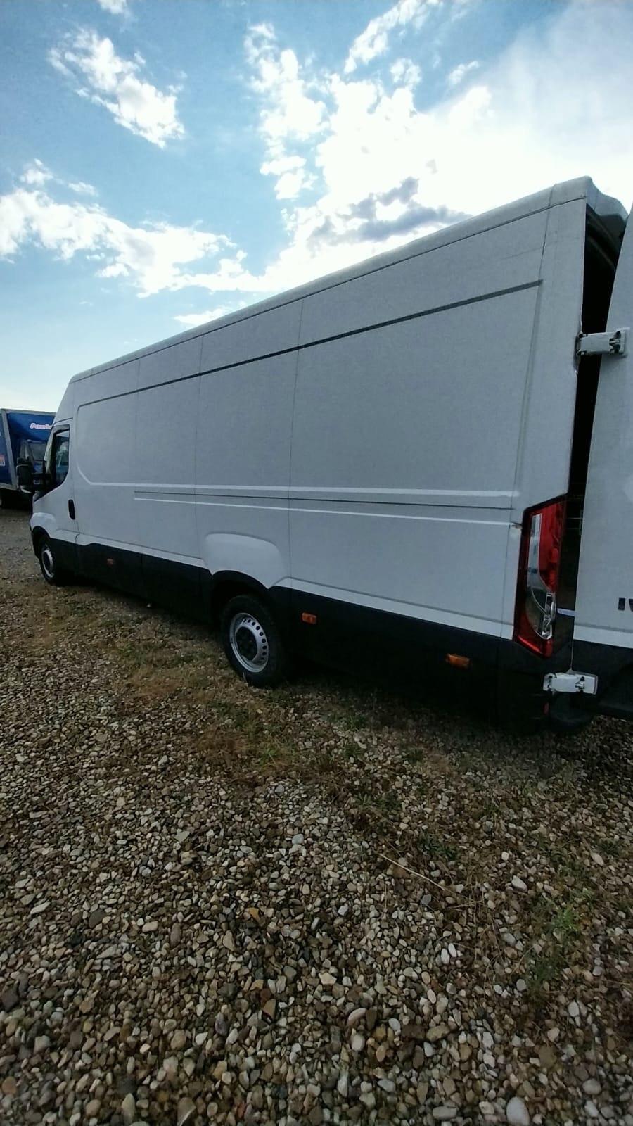 Iveco DAILY TETTO ALTO LUNGO