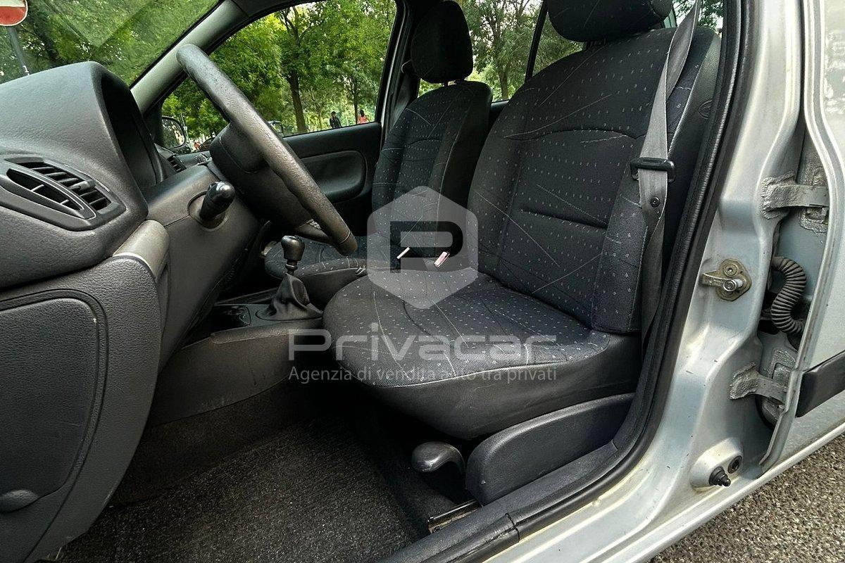 RENAULT Clio 1.2 16V cat 5 porte Expression